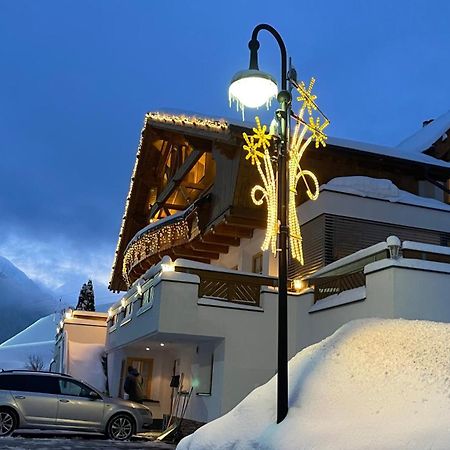 Chasa Monthani Ischgl Esterno foto